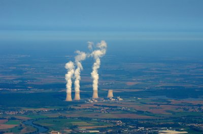 Nuclear power plant from sky_6187644993_l.jpg
